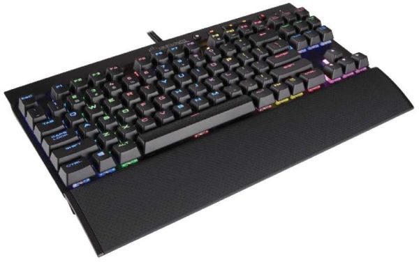 Teclado Corsair Mecanico Gaming Cherry MX RGB Rapidfire